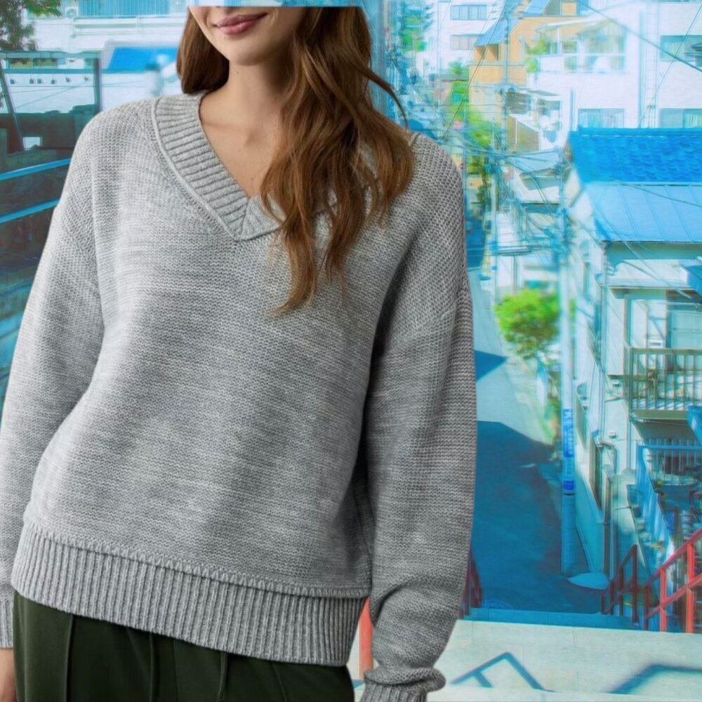 NEW!!! AMERICAN EAGLE GRAY V-NECK 100% COTTON SWEATER -- SIZE L - Picture 2 of 7